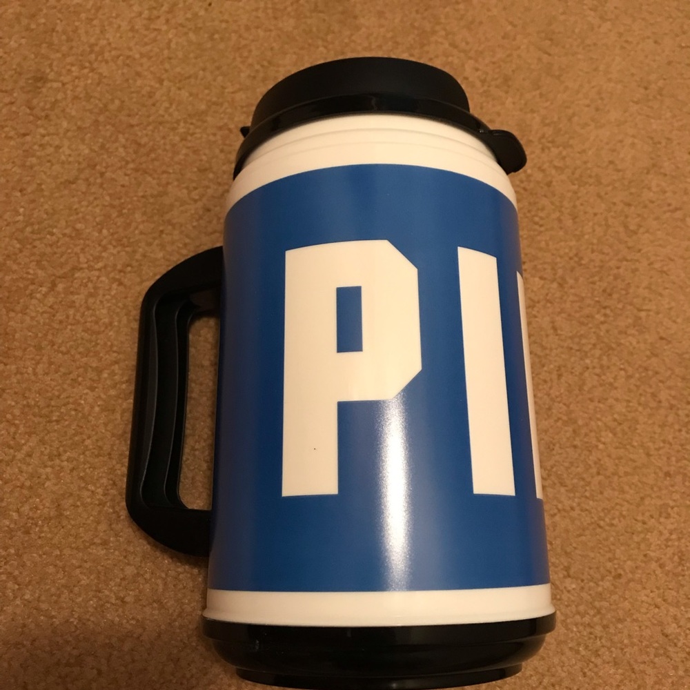 Victoria’s Secret PINK chug mug